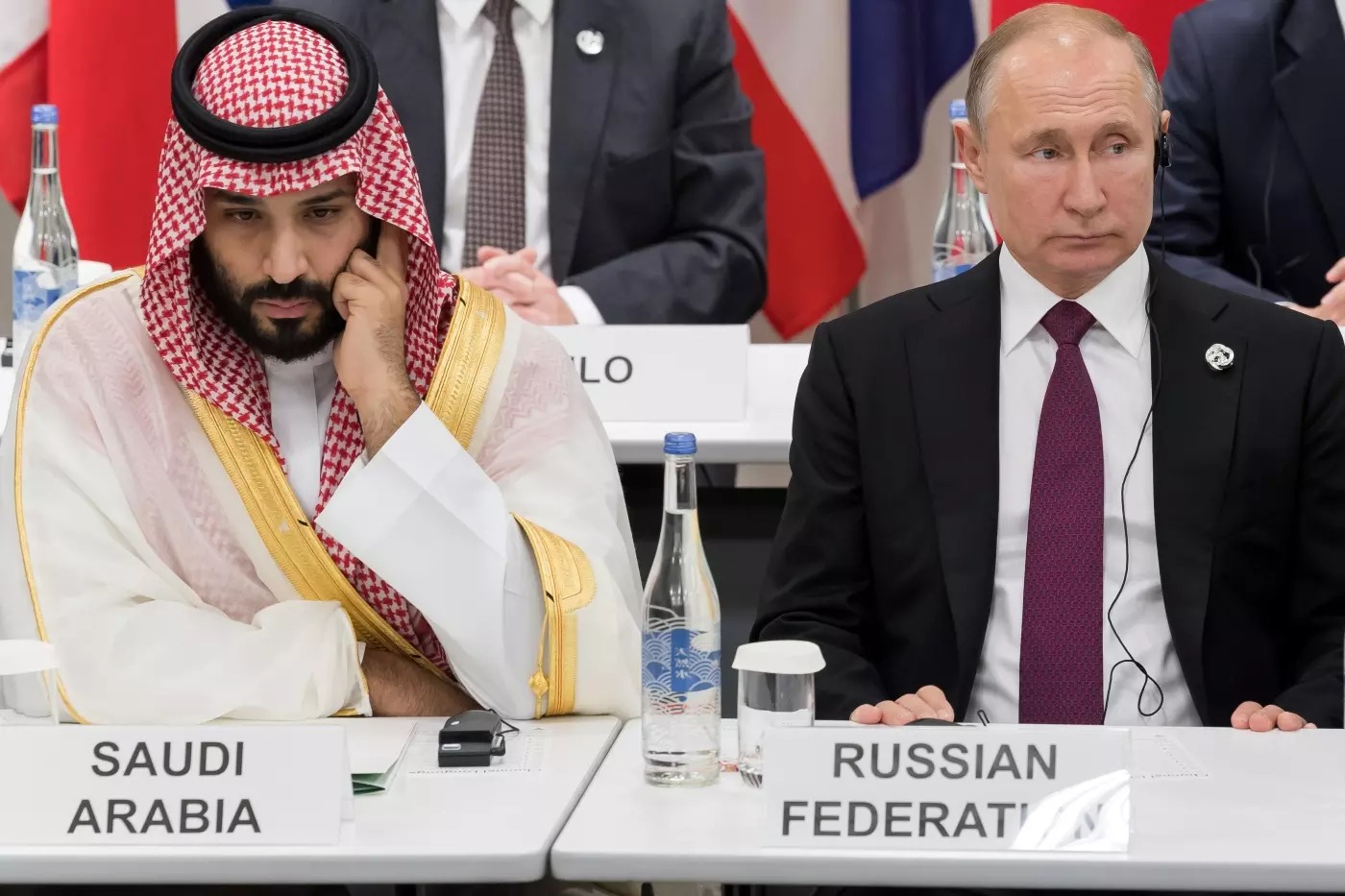 Thái tử Arab Saudi Mohammed bin Salman và Tổng thống Nga Vladimir Putin. Ảnh: AFP