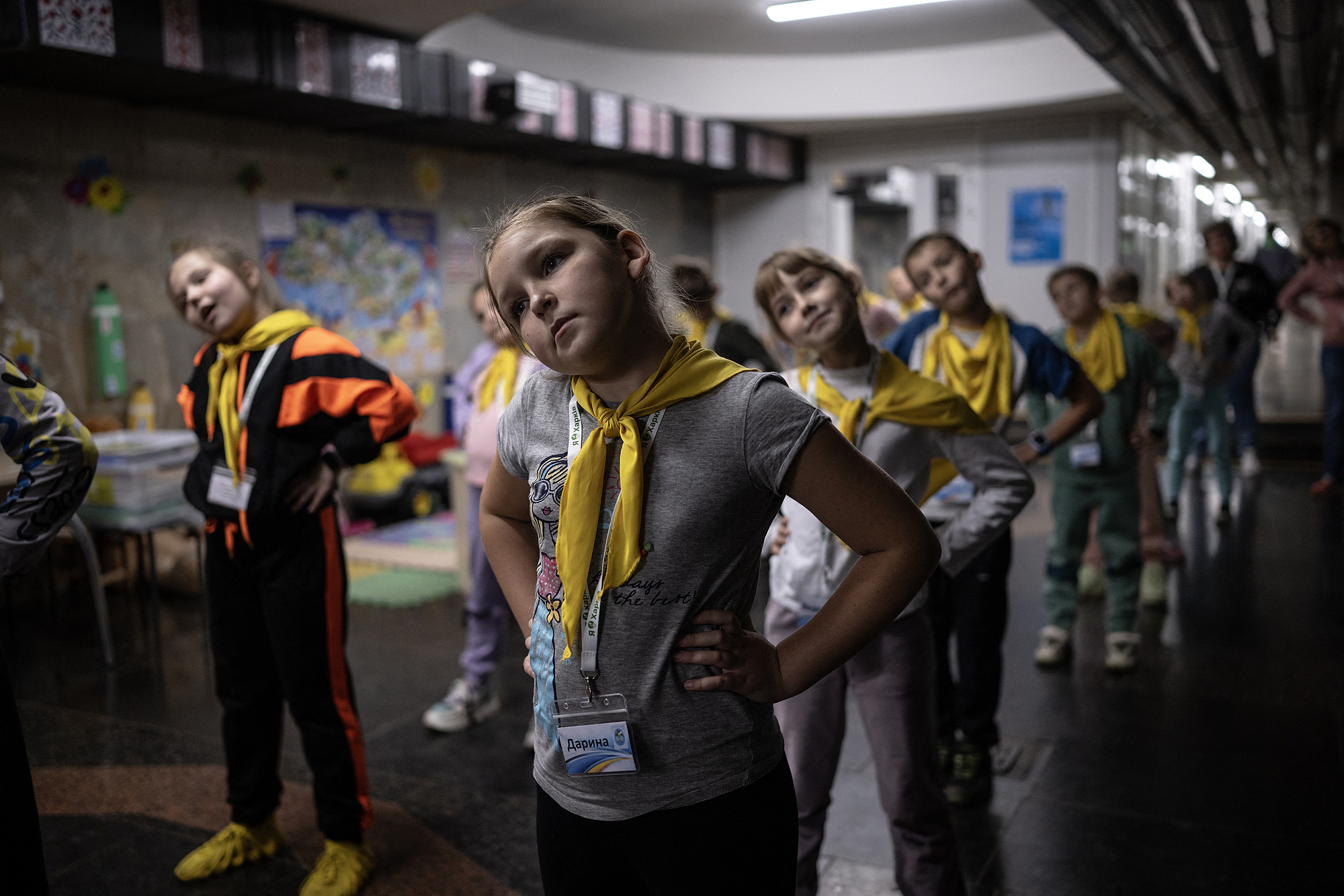 Học sinh tại lớp học trong ga tàu điện ngầm ở Kharkov hồi tháng 9. Ảnh: AA