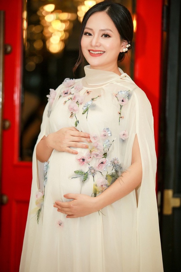 Diễn viên Lan Phương mang bầu lần 2: Vật vã ốm nghén nặng, không thể ôm người thân vì lý do này - Ảnh 2.