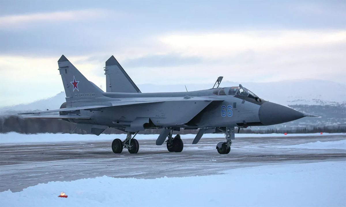 Tiêm kích MiG-31 Nga tại căn cứ ở tỉnh Murmansk tháng 1/2020. Ảnh: RIA Novosti