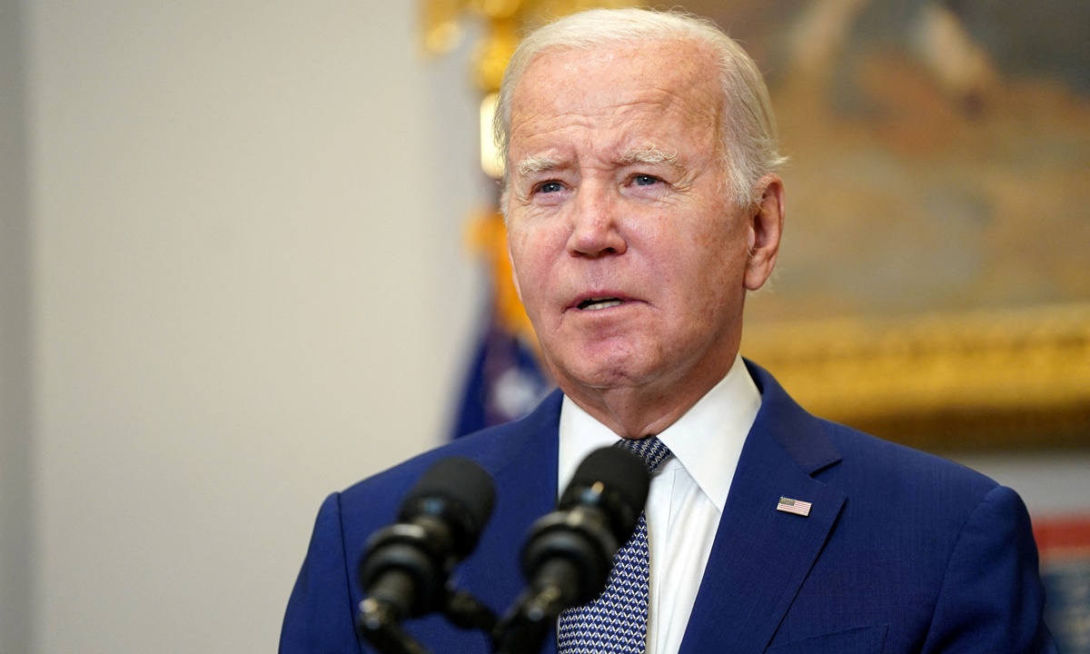 Tổng thống Mỹ Joe Biden phát biểu tại Nhà Trắng hôm 1/10. Ảnh: Reuters