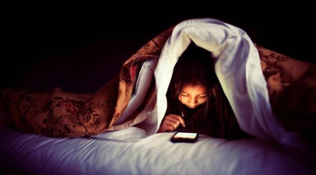 5 thói xấu của nhiều người khi ngủ, khiến cơ thể lão hóa không phanh - Ảnh 3.