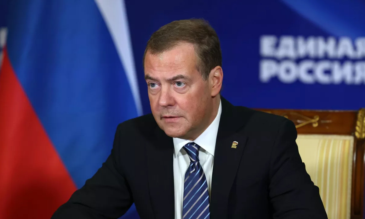 Ông Medvedev nói Hamas dùng vũ khí phương Tây chuyển cho Ukraine
