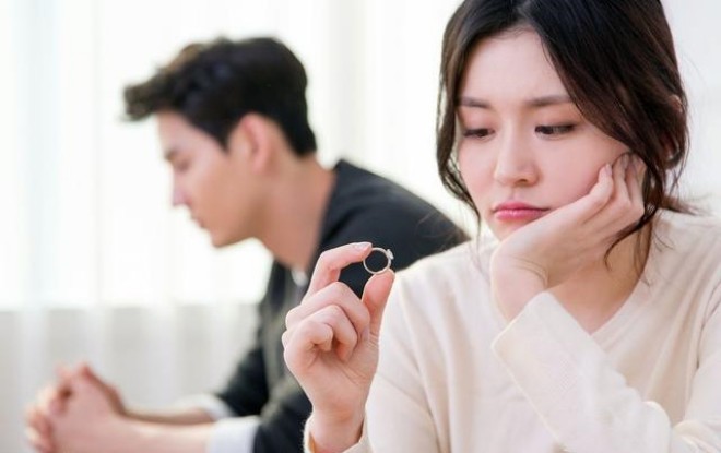 Đây là 3 điều khiến đàn ông “sợ” nhất, vợ thường xuyên làm dễ khiến gia đình tan vỡ - 1