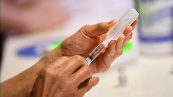 More than five million Australians will be eligible for a free shingles vaccination. (James Ross/AAP PHOTOS)