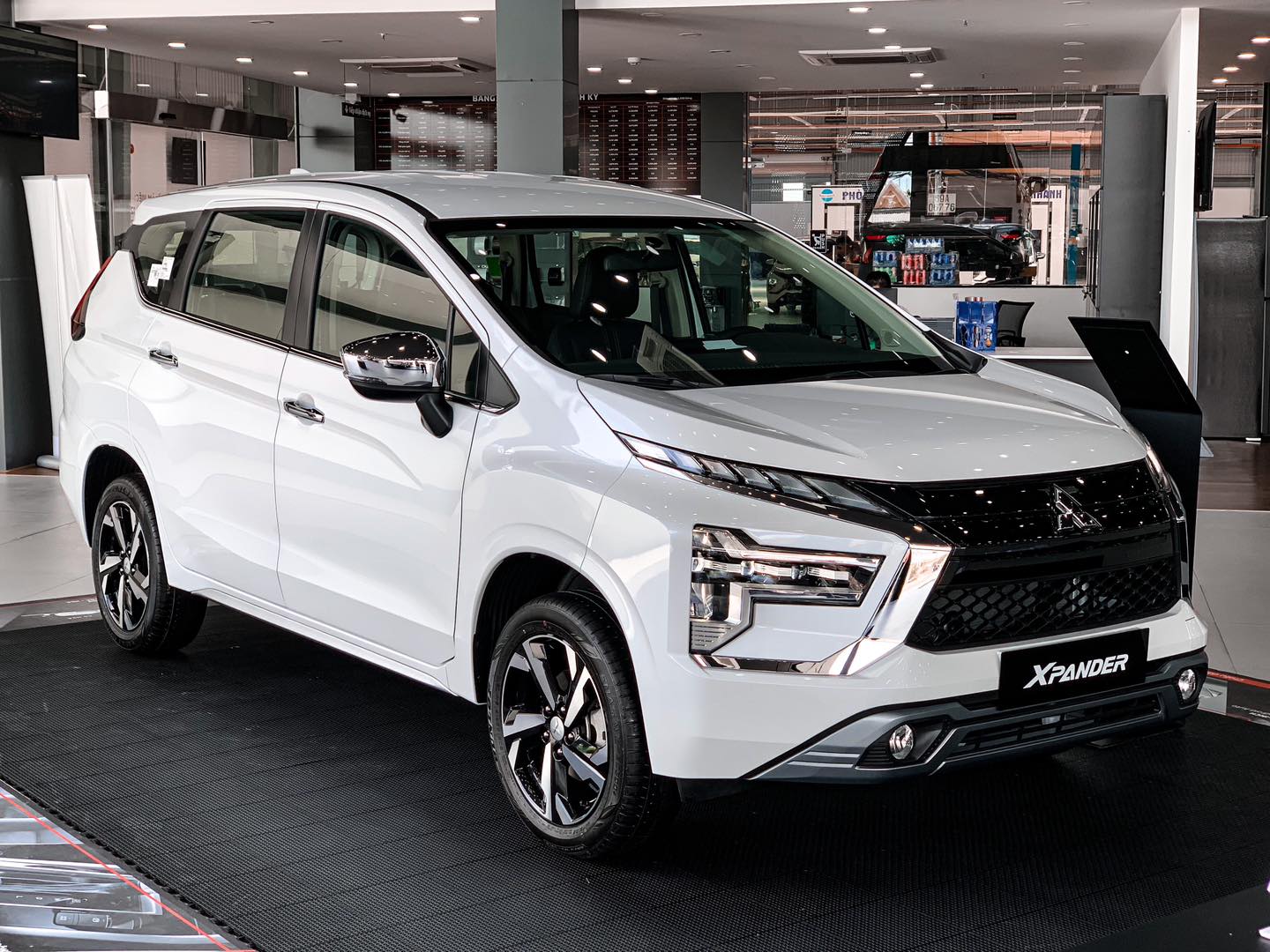 Mỗi tiếng bán gần 3 chiếc, Mitsubishi Xpander dễ bán chạy nhất Việt Nam 2023 - Ảnh 1.