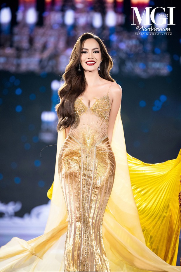 Bán kết Miss Grand International: Lê Hoàng Phương trình diễn bùng nổ, ứng viên cạnh tranh vương miện dần lộ diện - Ảnh 2.