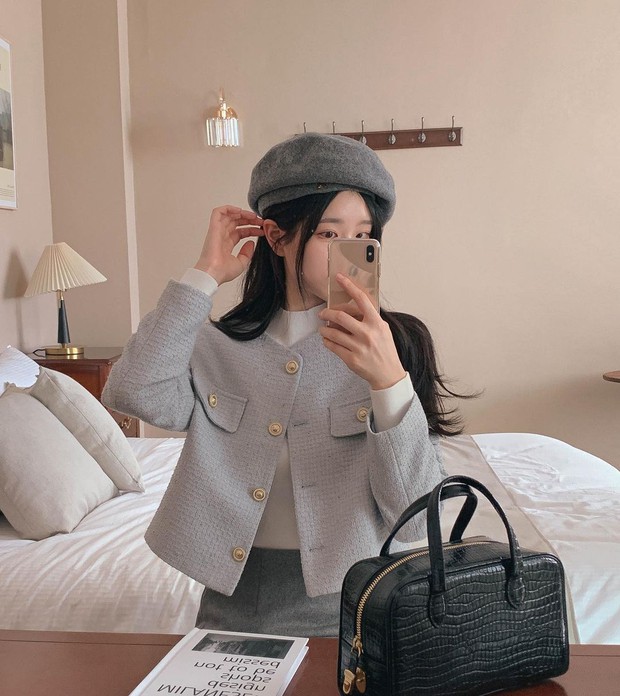 Áo khoác dáng ngắn là kiểu áo đáng sắm cho mùa lạnh năm nay - Ảnh 2. Áo khoác dáng ngắn là kiểu áo đáng sắm cho mùa lạnh năm nay - Ảnh 2.