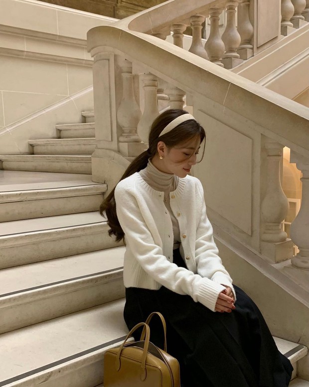 Áo khoác dáng ngắn là kiểu áo đáng sắm cho mùa lạnh năm nay - Ảnh 6. Áo khoác dáng ngắn là kiểu áo đáng sắm cho mùa lạnh năm nay - Ảnh 6.