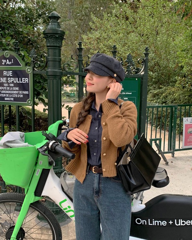 Áo khoác dáng ngắn là kiểu áo đáng sắm cho mùa lạnh năm nay - Ảnh 8. Áo khoác dáng ngắn là kiểu áo đáng sắm cho mùa lạnh năm nay - Ảnh 8.