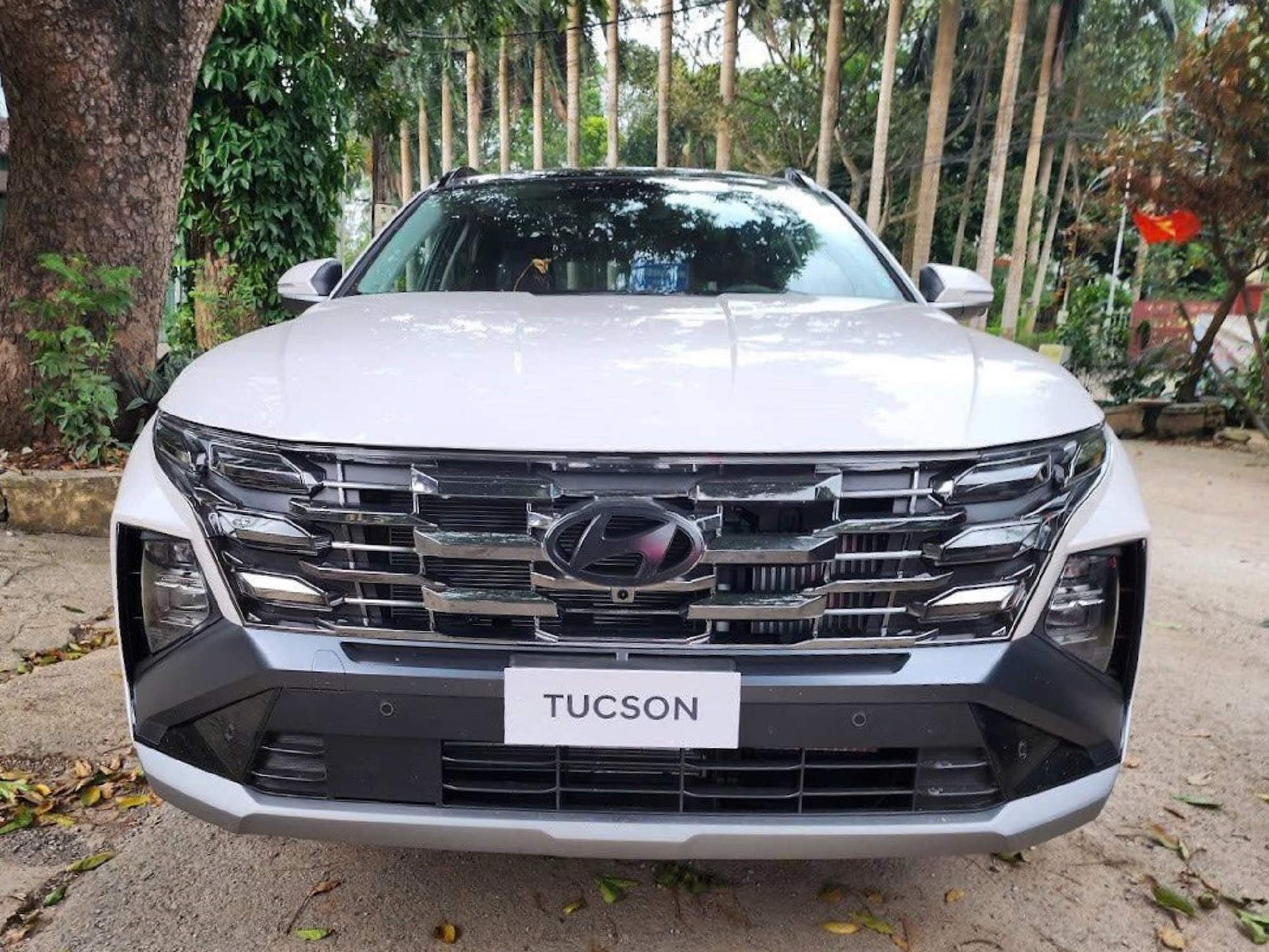 Hyundai Tucson 2024 bản ‘thiếu’ tại Việt Nam lộ loạt trang bị xịn: Màn hình cong lớn, phanh điện tử, điều hòa 2 vùng, camera 360, ADAS- Ảnh 11.