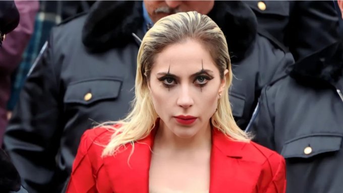 Lady Gaga (vai Lee Quinzel) trên phim trường Joker 2. Ảnh: Warner Bros.