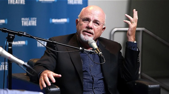 Triệu phú, cố vấn tài chính Dave Ramsey. Ảnh: Getty Images