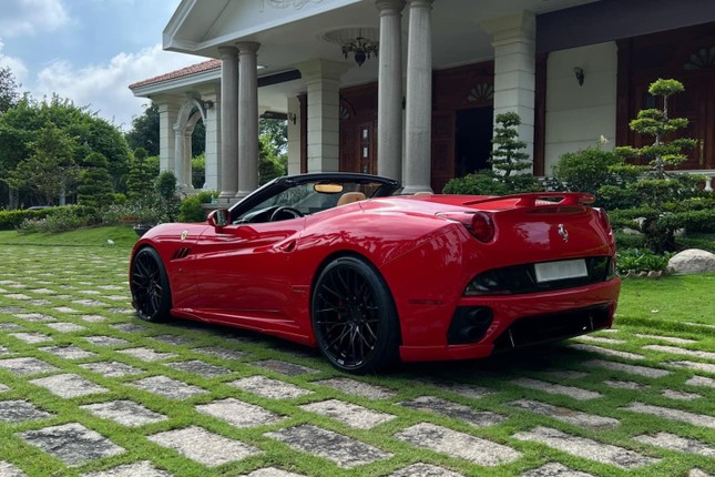 Siêu xe hàng hiếm Ferrari California được rao bán hơn 7 tỷ đồng- Ảnh 3.