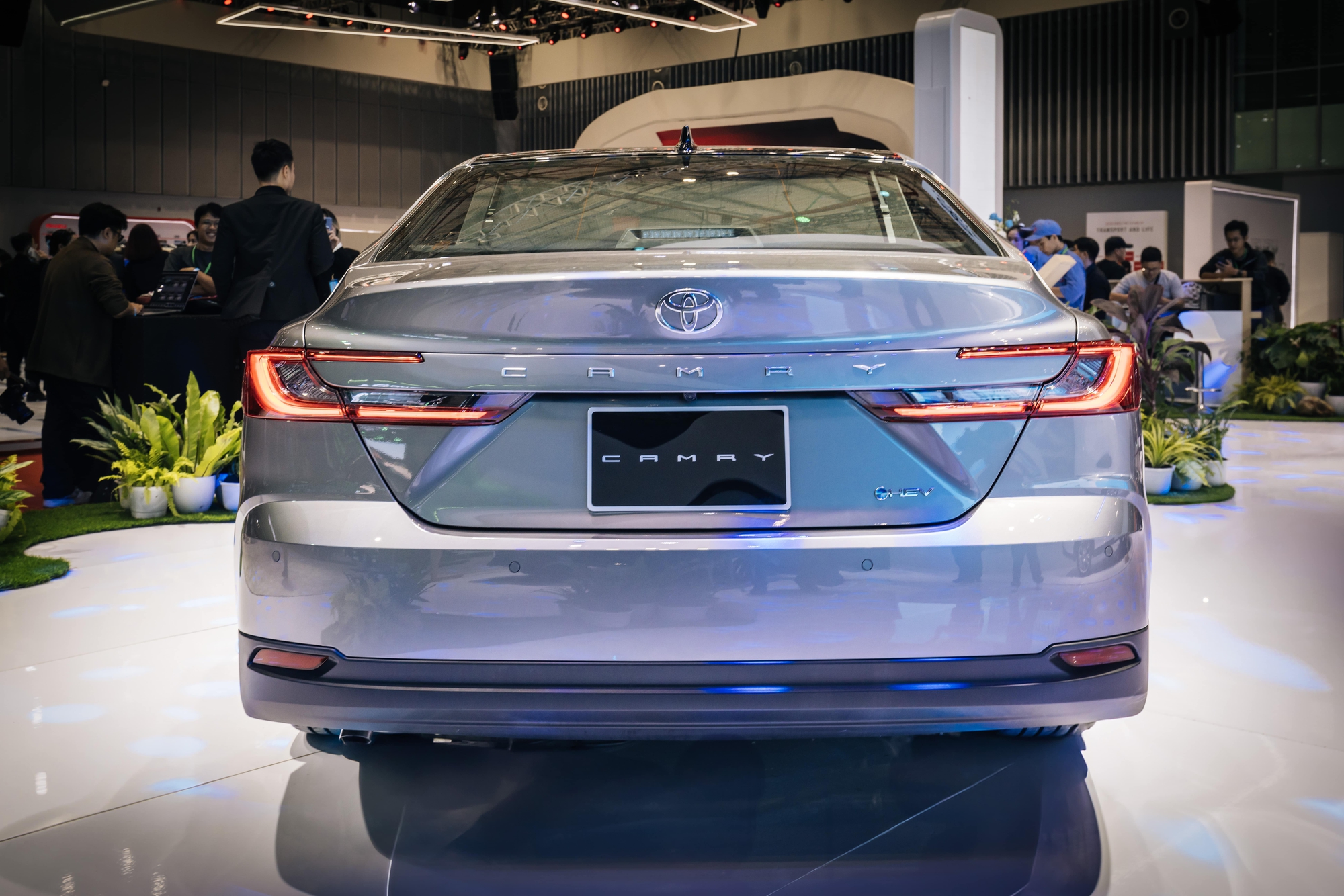 Toyota Camry thế hệ mới ra mắt Việt Nam - Ngôi sao sáng tại Vietnam Motor Show 2024- Ảnh 2.