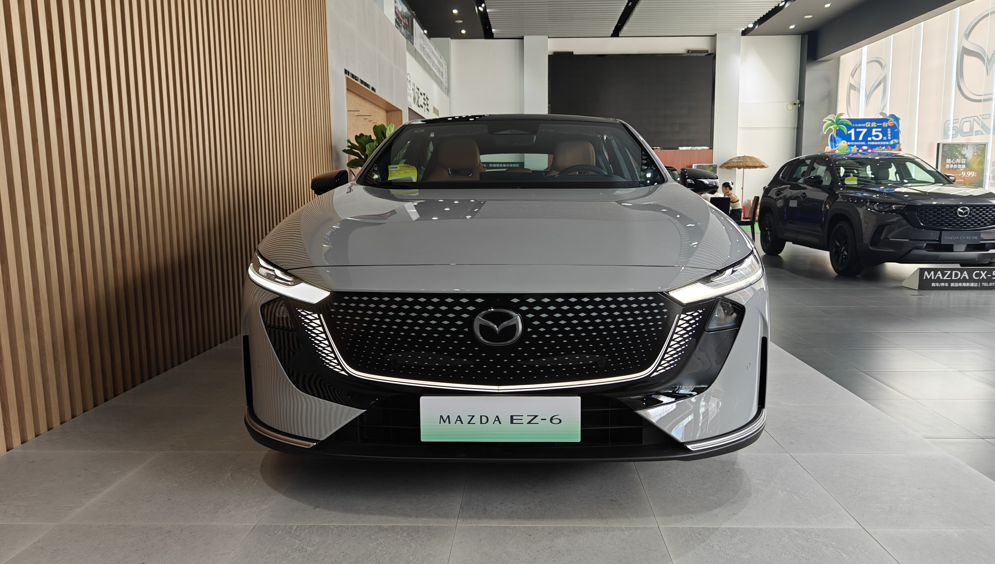 Mazda EZ-6 ra mắt: Xe điện mạnh 255 mã lực, chạy 480-600km/lần sạc, giá quy đổi từ 500 triệu đồng- Ảnh 4.