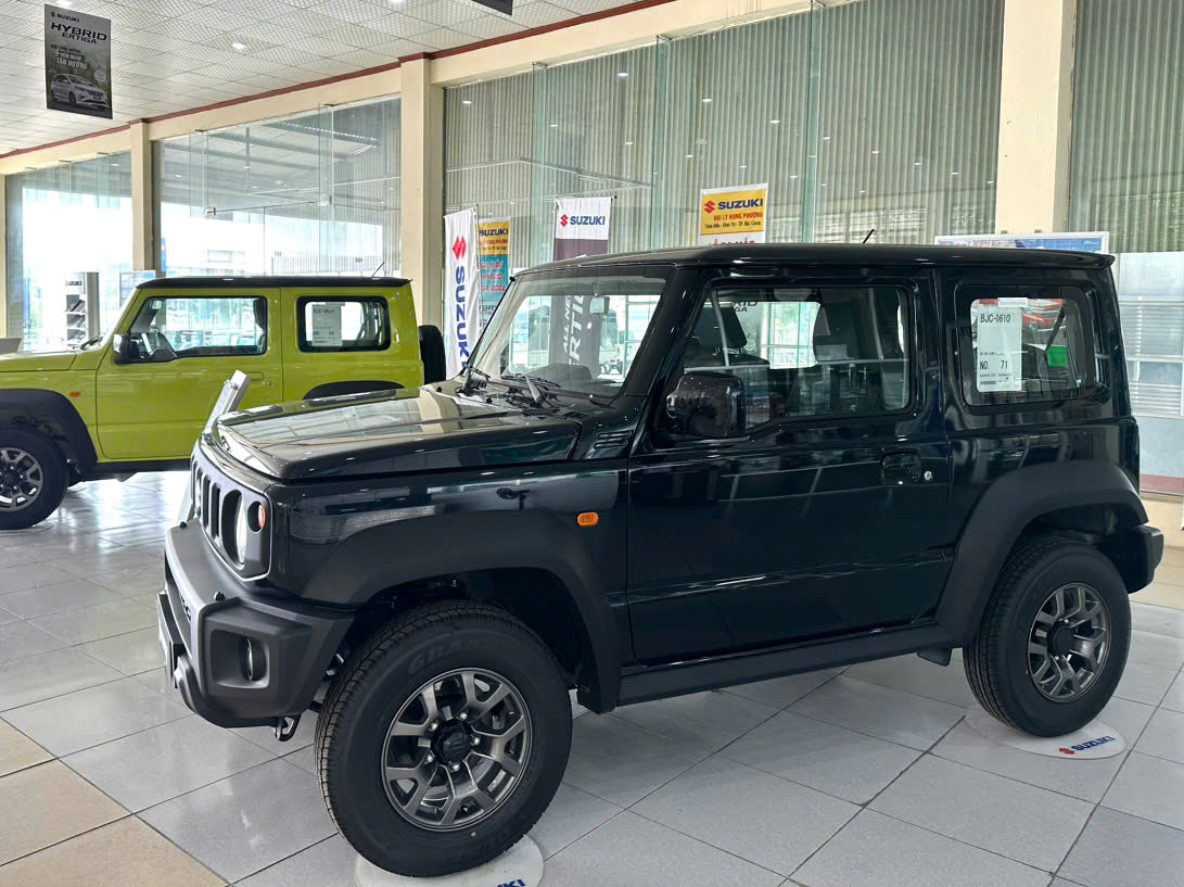 Đại lý giảm giá Suzuki Jimny xuống còn hơn 700 triệu đồng, ngang ngửa Xforce bản ‘full’- Ảnh 3.