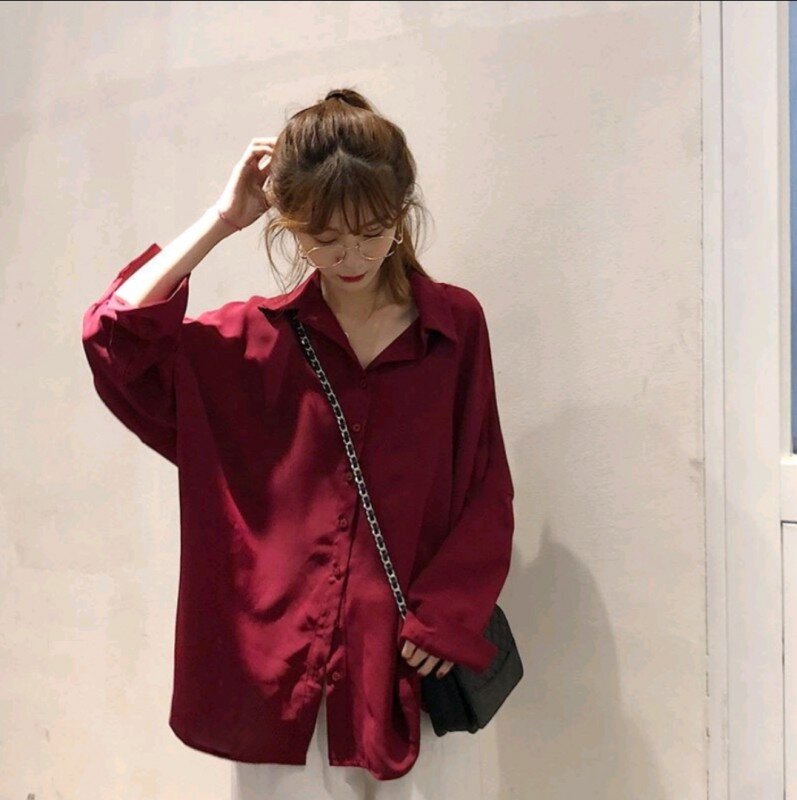 Cất sơ mi đen trắng đi, những màu áo sơ mi đẹp nhất diện mùa thu này đã lộ diện, giúp chị em mặc vào liền trẻ lại 10 tuổi - 10