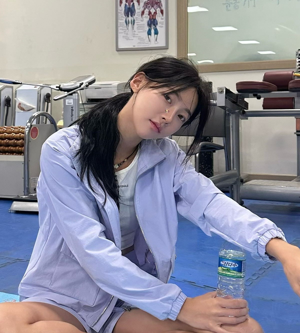 amp;#34;Nữ thần chạy bộamp;#34; Hàn Quốc khoe vóc dáng săn chắc miễn chê - 8