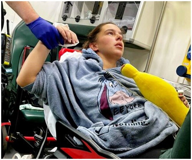 Ban đầu cô gái cấp cứu vì nghĩ mình bị viêm ruột thừa.