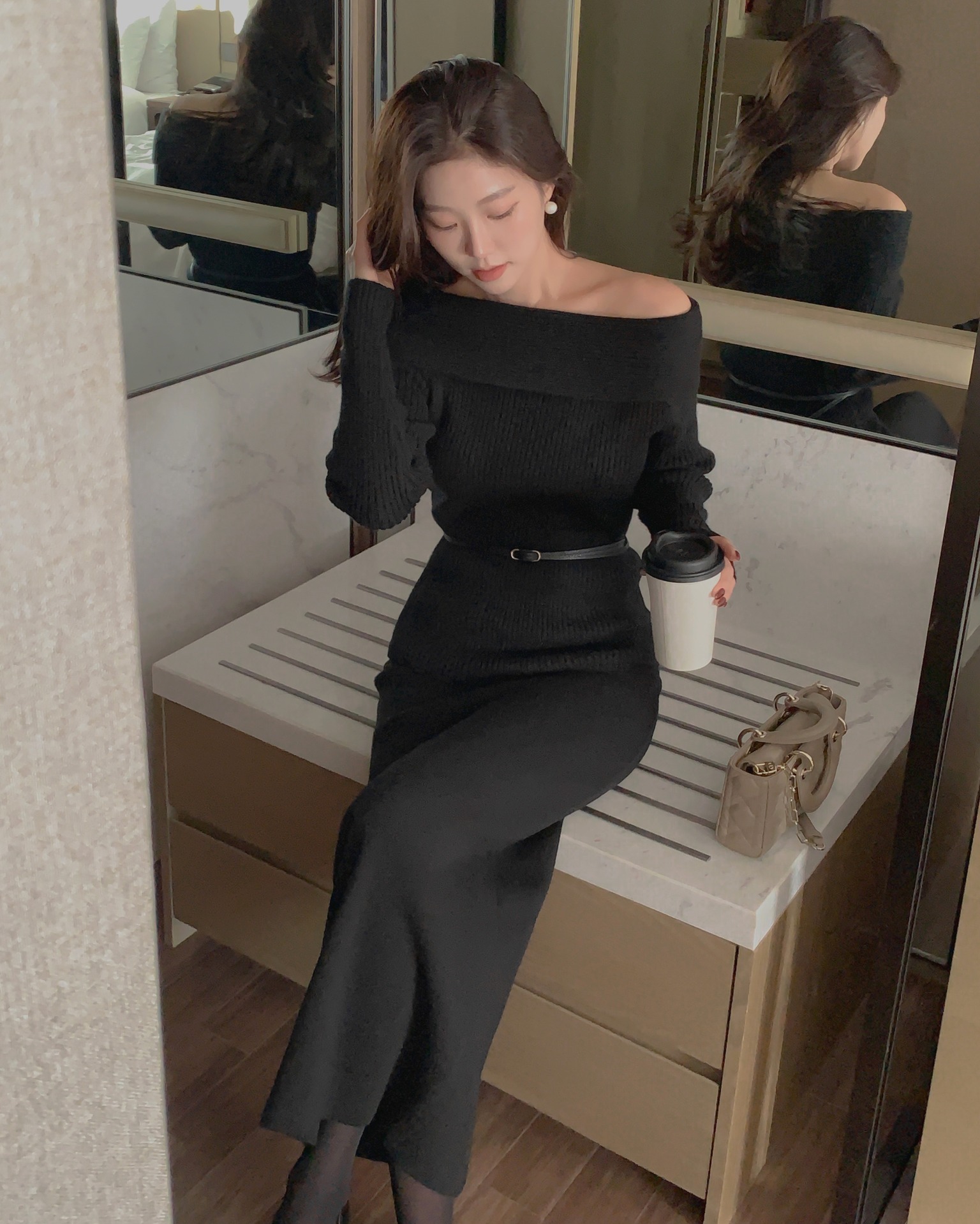 Mùa thu đến là phải mặc váy, 4 kiểu này giúp phụ nữ vừa trẻ hơn tuổi vừa tôn dáng amp;#34;thần sầuamp;#34;, ai nhìn cũng phải khen - 3