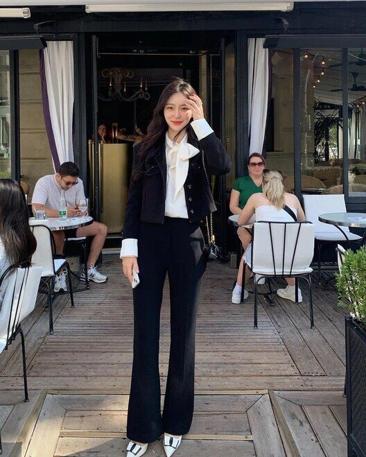 amp;#34;Bỏ túiamp;#34; 4 cách mặc quần đen sang - xịn - mịn vào mùa lạnh, gái xinh bỏ lỡ chỉ có tiếc - 15