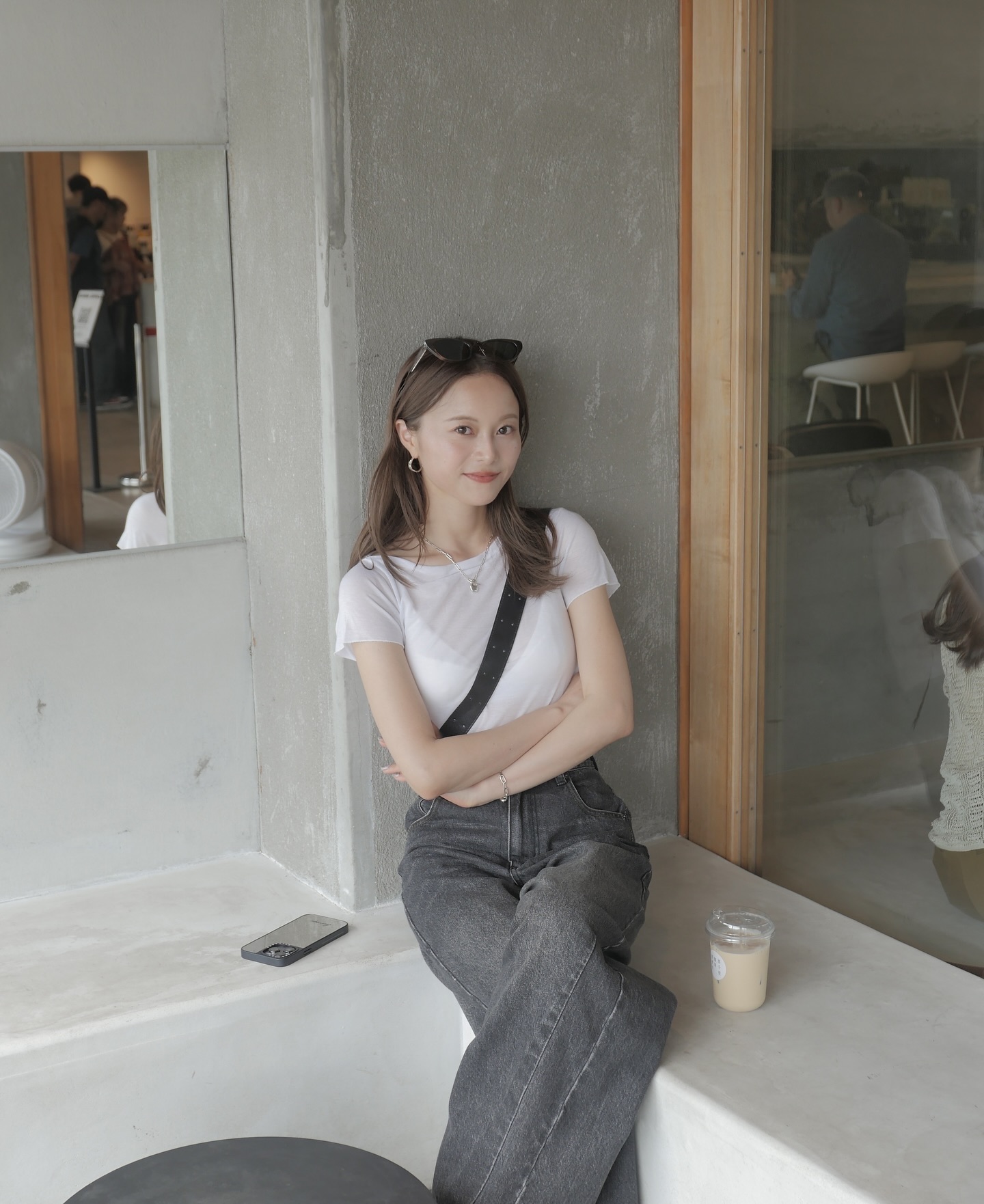 amp;#34;Bỏ túiamp;#34; 4 cách mặc quần đen sang - xịn - mịn vào mùa lạnh, gái xinh bỏ lỡ chỉ có tiếc - 3