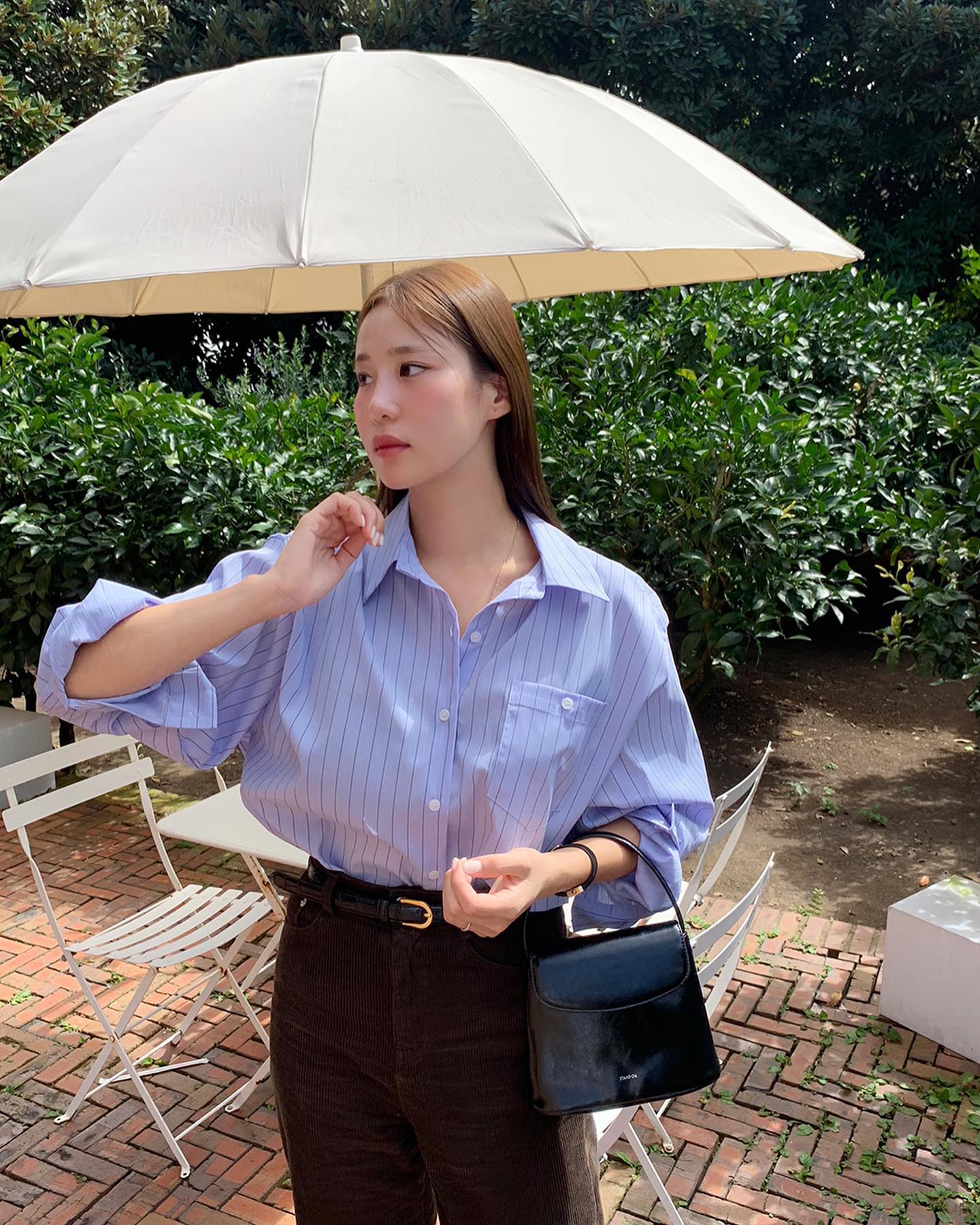 amp;#34;Bỏ túiamp;#34; 4 cách mặc quần đen sang - xịn - mịn vào mùa lạnh, gái xinh bỏ lỡ chỉ có tiếc - 7