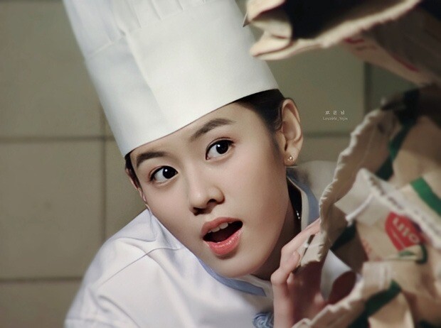 Biểu cảm tinh nghịch, đáng yêu của Son Ye Jin khi mới vào nghề.