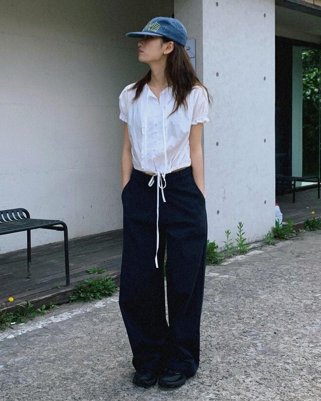 Chị em công sở muốn mặc đẹp mỗi ngày, nhất định phải có đủ 5 kiểu sơ mi amp;#34;thần thánhamp;#34; này trong tủ đồ - 17