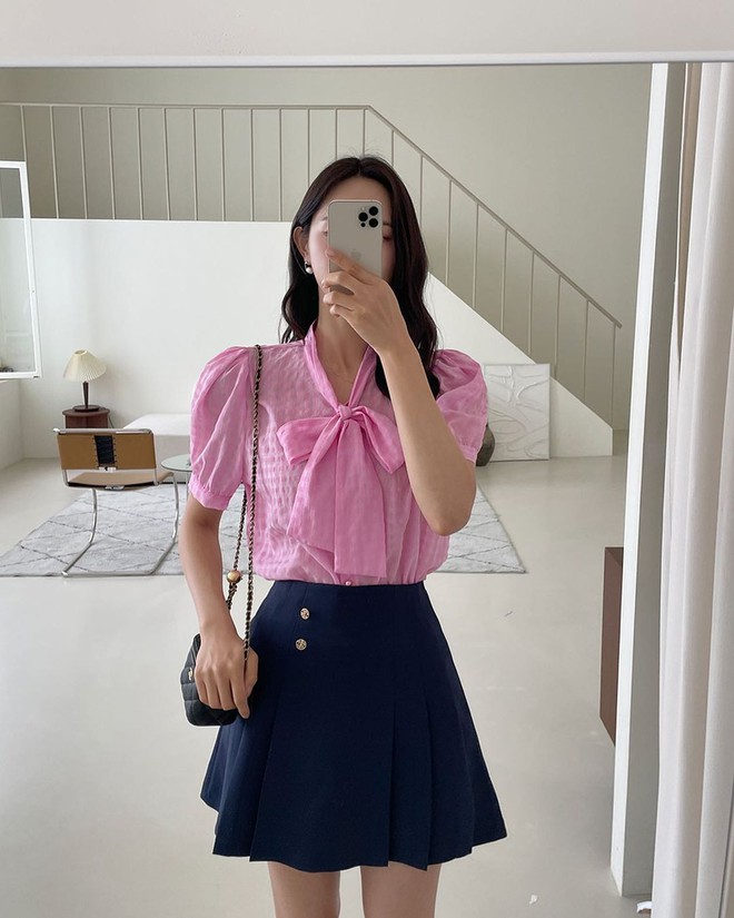 Chị em công sở muốn mặc đẹp mỗi ngày, nhất định phải có đủ 5 kiểu sơ mi amp;#34;thần thánhamp;#34; này trong tủ đồ - 18