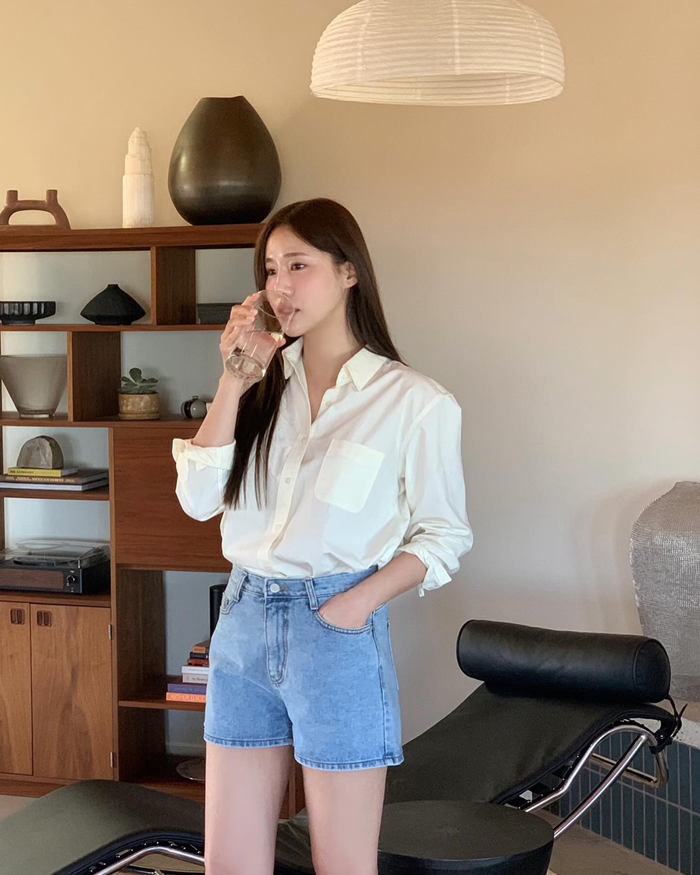 Chị em công sở muốn mặc đẹp mỗi ngày, nhất định phải có đủ 5 kiểu sơ mi amp;#34;thần thánhamp;#34; này trong tủ đồ - 3