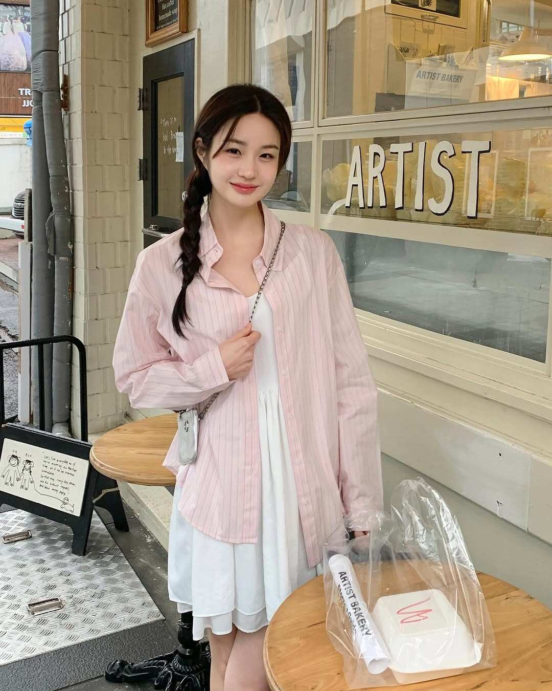 Chị em công sở muốn mặc đẹp mỗi ngày, nhất định phải có đủ 5 kiểu sơ mi amp;#34;thần thánhamp;#34; này trong tủ đồ - 6