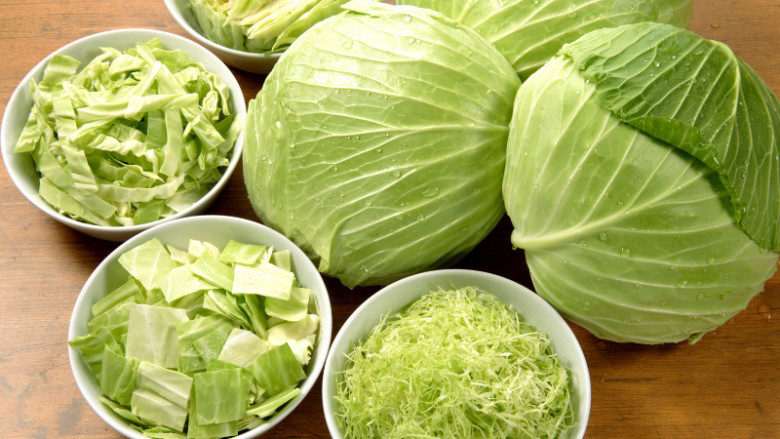 Một loại rau dân dã, rẻ tiền, nhưng nếu biết tận dụng đúng cách, bắp cải hoàn toàn có thể trở thành “mỹ phẩm xanh” giúp bạn gìn giữ tuổi xuân và làn da sáng mượt tự nhiên.
