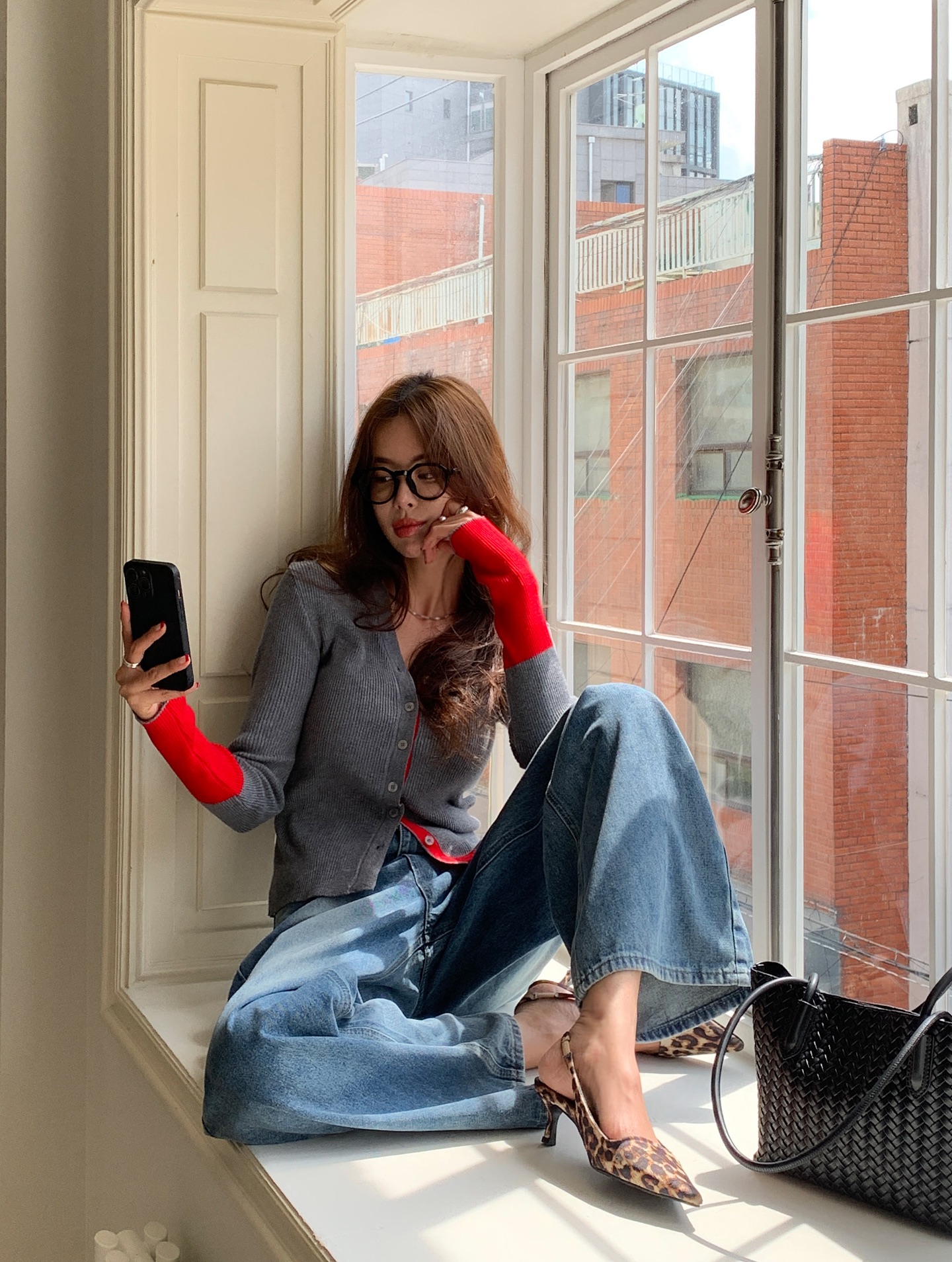 5 kiểu giày cứ mang vào là cao hẳn vài centimet, diện outfit nào cũng xịn mịn amp;#34;hack dángamp;#34; hơn bội phần - 2