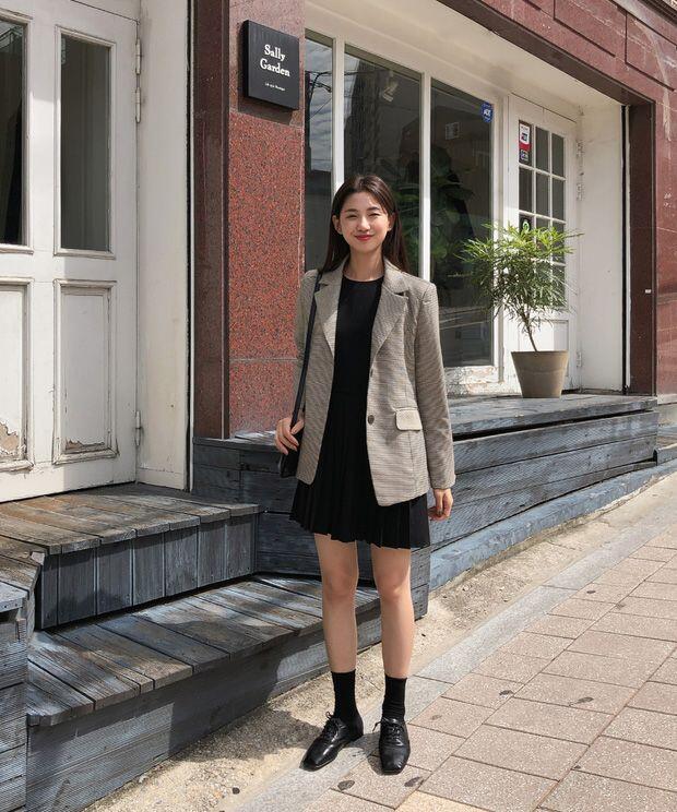 5 kiểu giày cứ mang vào là cao hẳn vài centimet, diện outfit nào cũng xịn mịn amp;#34;hack dángamp;#34; hơn bội phần - 18