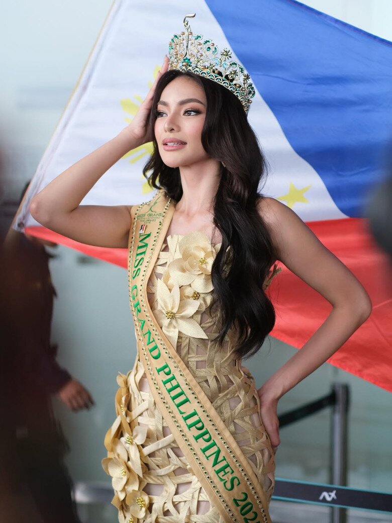 Emma Tiglao, đến từ Philippines sở hữu bề dày kinh nghiệm tham gia các cuộc thi sắc đẹp và hiện là MC, người mẫu có sức ảnh hưởng tại quê nhà.