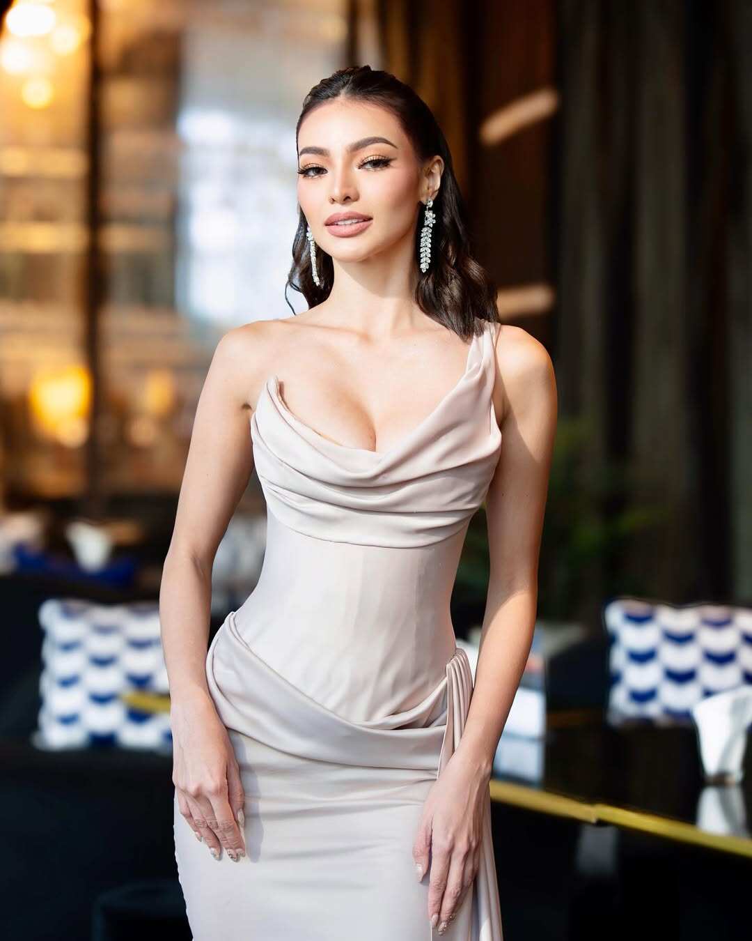 Miss Grand International 2025: Nhan sắc xinh như búp bê, mê mặc táo bạo khiến dân tình amp;#34;bỏng mắtamp;#34; - 7