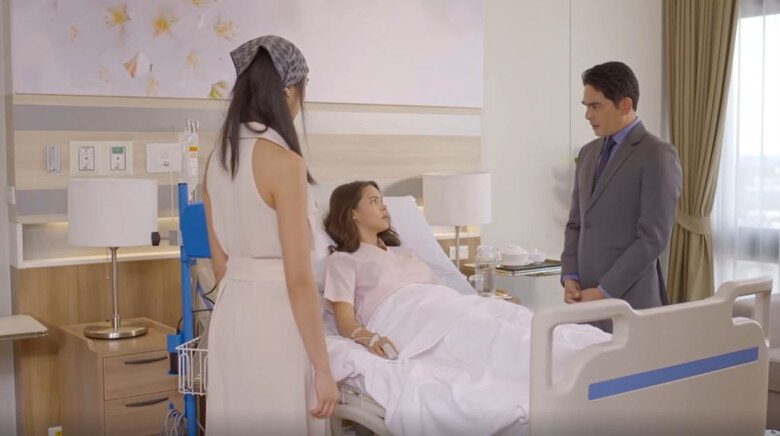 Khi mẹ Vũ đổ bệnh, tôi đã đến chăm sóc tận tình. (Ảnh minh họa)