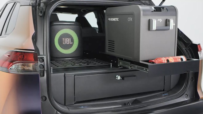 Toyota Corolla Cross bất ngờ thêm bản offroad: Gầm cao, lốp khủng, cốp thiết kế cực lạ, nhưng có chi tiết làm cho đẹp chứ không mấy tác dụng- Ảnh 12.