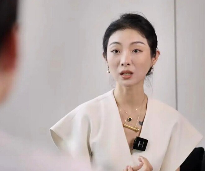 Từng bị chê ngông cuồng vì mua tinh trùng sinh con, người mẹ đơn thân giờ chuẩn bị sinh bé thứ 4, sở hữu tài sản gần 350 tỷ - 1