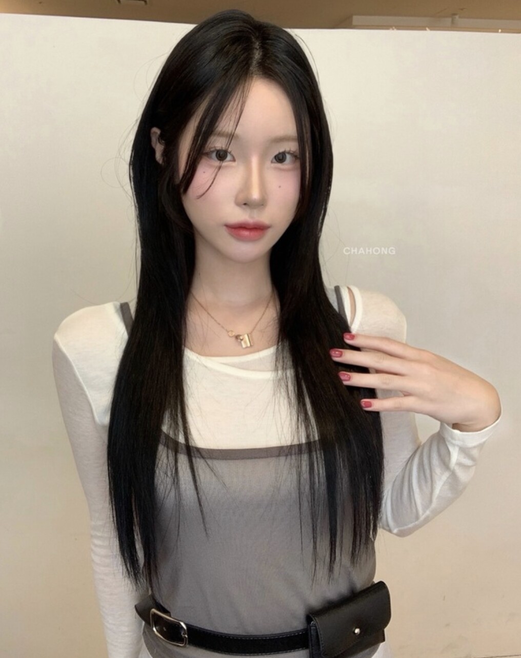 5 kiểu tóc đen chuẩn amp;#34;cứu cánhamp;#34; cho nàng mặt tròn: Che khuyết điểm cực khéo, tôn nét mềm mại, cắt xong ai cũng trầm trồ - 2