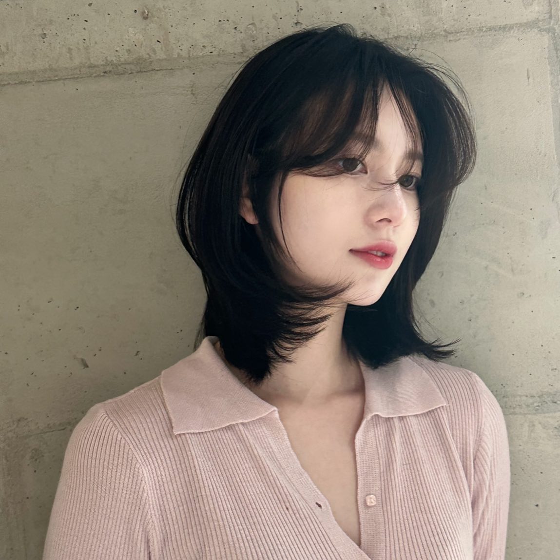 5 kiểu tóc đen chuẩn amp;#34;cứu cánhamp;#34; cho nàng mặt tròn: Che khuyết điểm cực khéo, tôn nét mềm mại, cắt xong ai cũng trầm trồ - 11