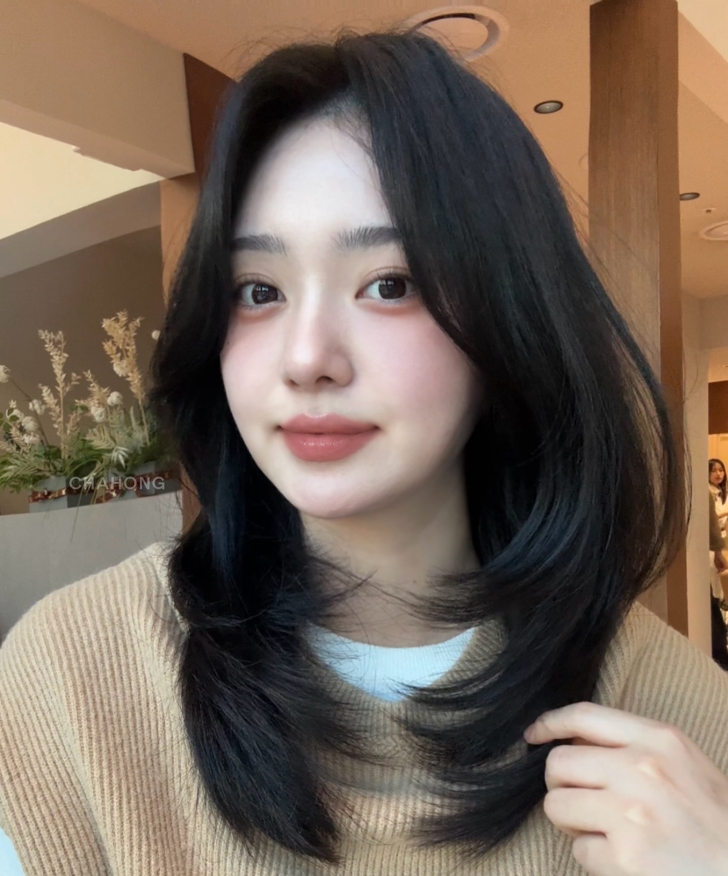 5 kiểu tóc đen chuẩn amp;#34;cứu cánhamp;#34; cho nàng mặt tròn: Che khuyết điểm cực khéo, tôn nét mềm mại, cắt xong ai cũng trầm trồ - 4