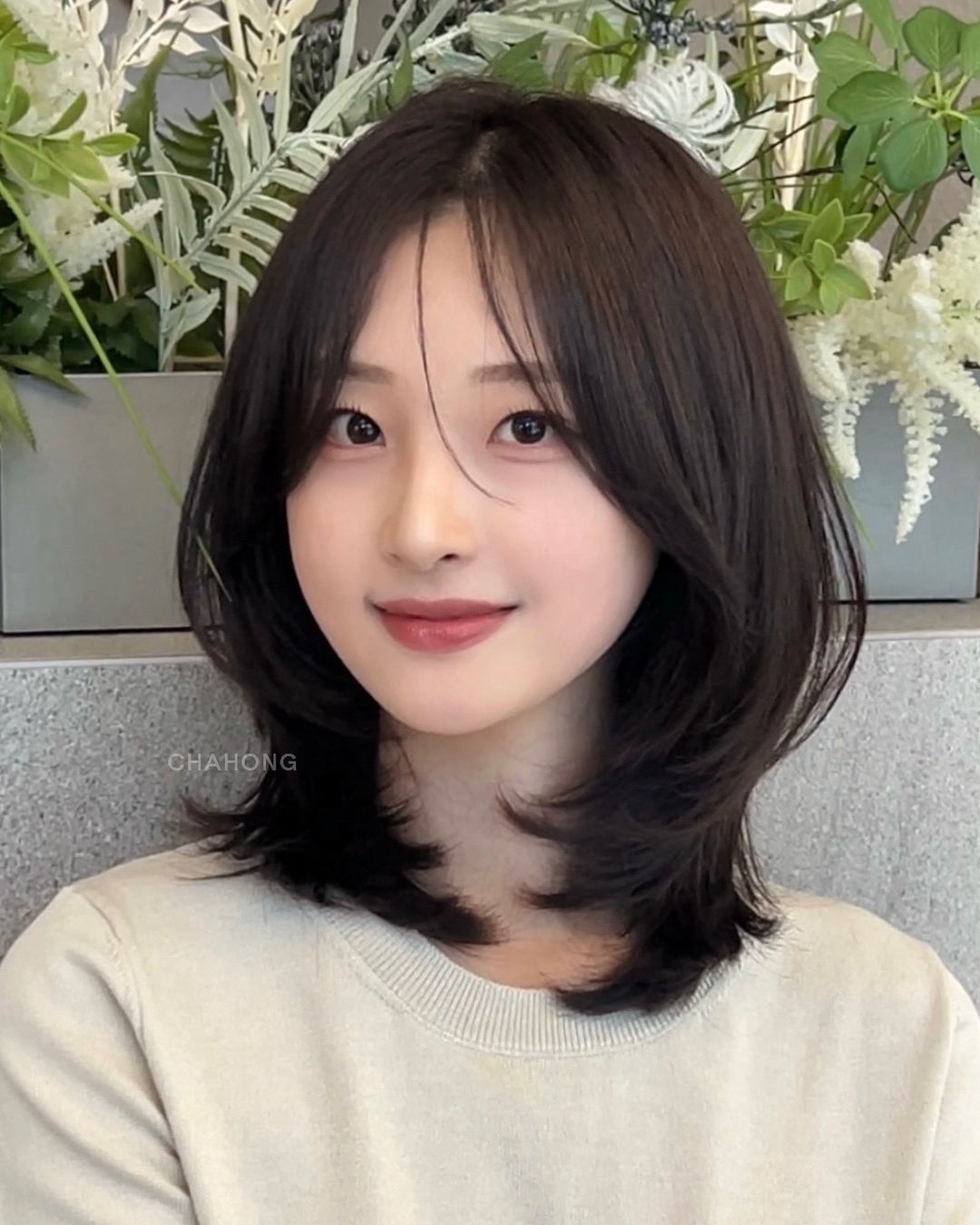 5 kiểu tóc đen chuẩn amp;#34;cứu cánhamp;#34; cho nàng mặt tròn: Che khuyết điểm cực khéo, tôn nét mềm mại, cắt xong ai cũng trầm trồ - 5