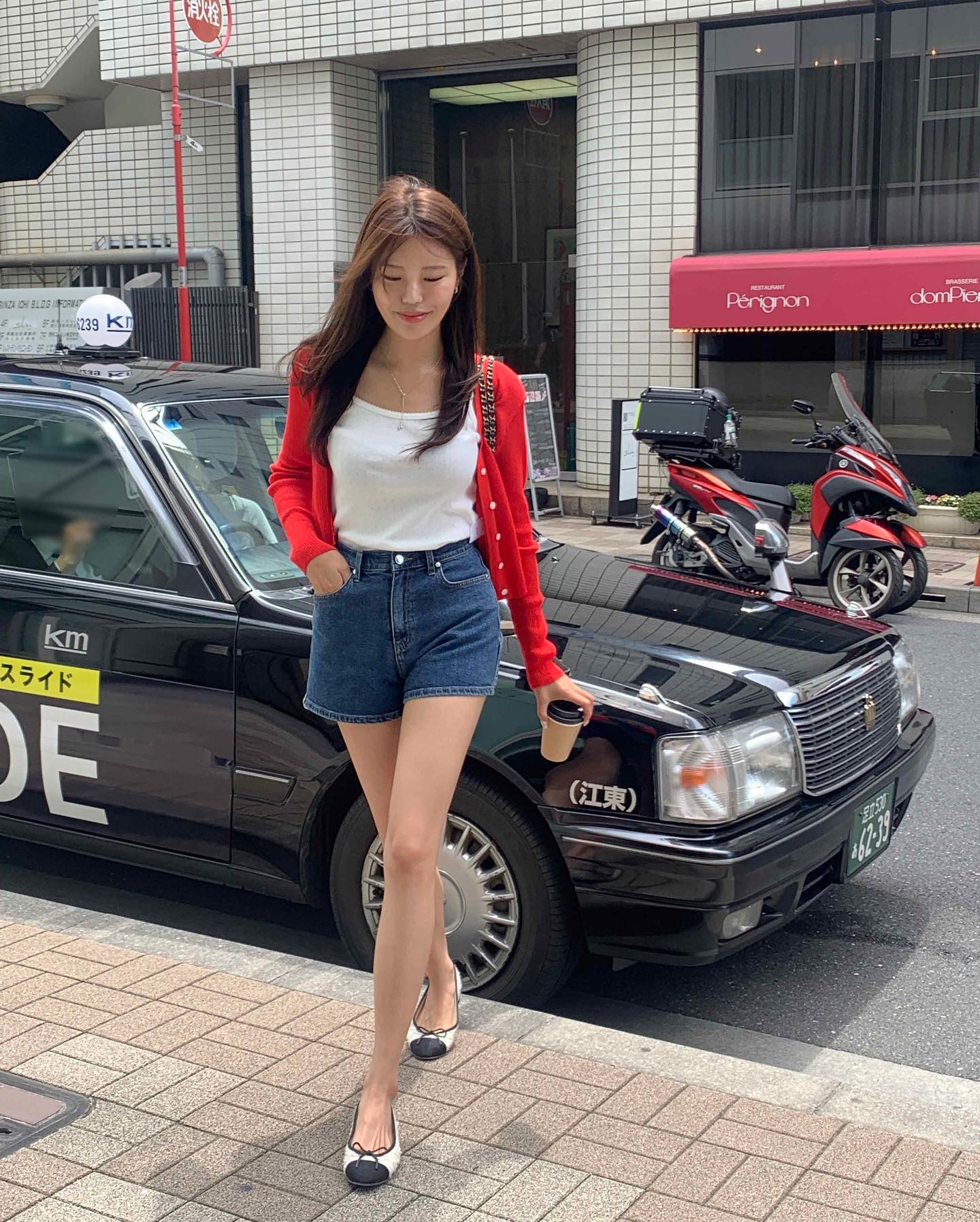 Phụ nữ U40 muốn amp;#34;cưa sừng làm nghéamp;#34; phải có 4 kiểu giày này trong tủ đồ: Diện đồ nào cũng sang, trẻ ra hơn vài tuổi - 6