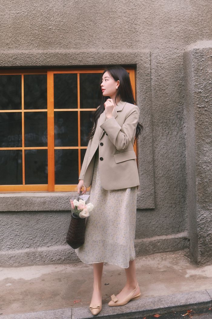 Phụ nữ U40 muốn amp;#34;cưa sừng làm nghéamp;#34; phải có 4 kiểu giày này trong tủ đồ: Diện đồ nào cũng sang, trẻ ra hơn vài tuổi - 7