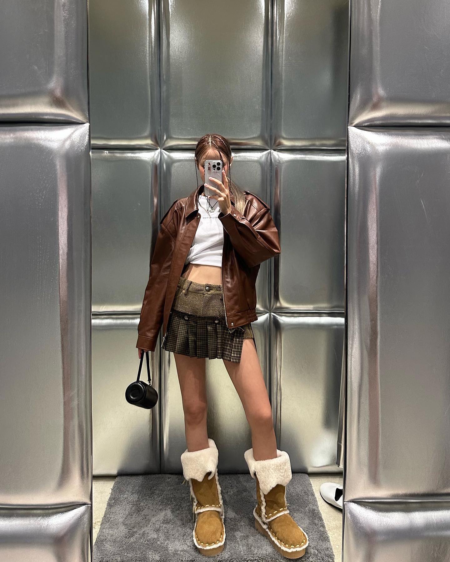 Không cần sắm nhiều, mùa đông tôi vẫn amp;#34;sang ngầmamp;#34; nhờ 3 kiểu áo khoác vừa dễ phối lại tôn dáng - 6