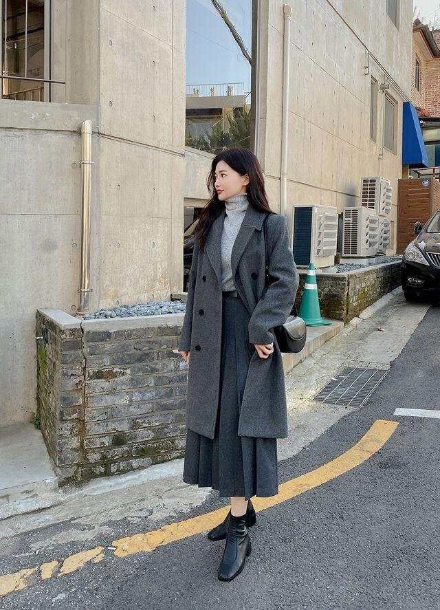 Không cần sắm nhiều, mùa đông tôi vẫn amp;#34;sang ngầmamp;#34; nhờ 3 kiểu áo khoác vừa dễ phối lại tôn dáng - 9