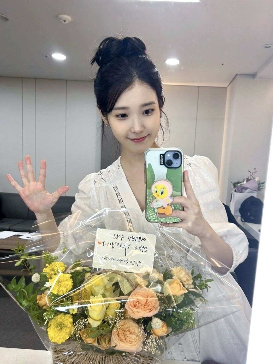 Không chỉ sở hữu gương mặt nhỏ xíu, amp;#34;em gái quốc dânamp;#34; còn khiến dân tình mê mẩn vì 5 kiểu tóc amp;#34;gánhamp;#34; visual đỉnh chóp - 2